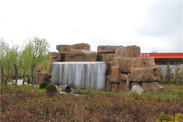 拉薩娘熱路格?；ü珗@